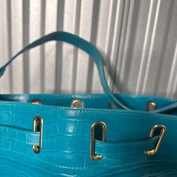 Turquoise emboss crocodile hobo large bag - Picture 4 of 7